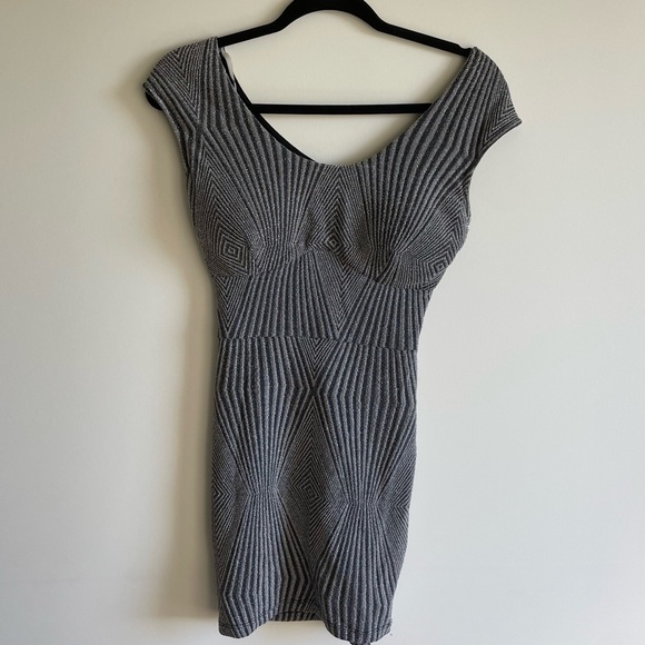 BNWT Sparkly Black and Silver Mini Dress - Picture 2 of 5